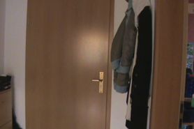 in haar tiener kontje neuken