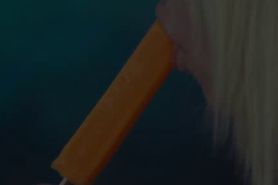 Shay pijpt en neukt orgy