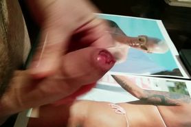 CUM tribute to Amber Rose bubbly ass