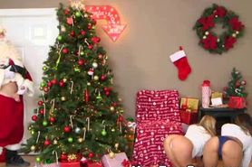 MILF Teen Christmas Oral By Tree