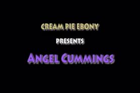 Angel neukt niet op school