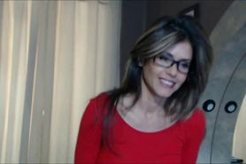 Lonely Hot MILF With Glasses