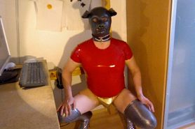 chat with rubber mask pig