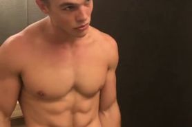 Selfie Sexy Young Muscle Hunk