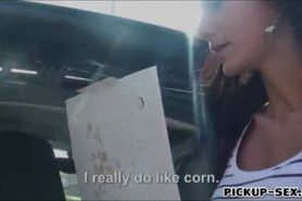 Pizza delivery girl creampied for money