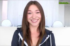 Buttlicious teen Callie Calypso facialed