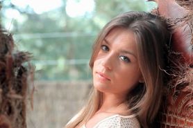 Gorgeous teen showing tits and pussy in the garden