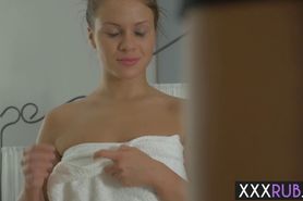 Petite MILF gets her pussy banged hard after massage