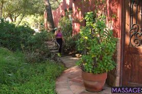 Cute big ass client experienced massage and fingering